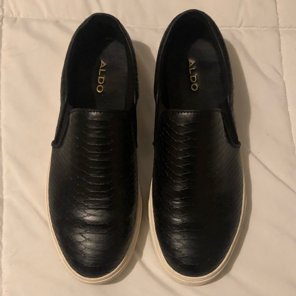 Aldo medium sole flats black